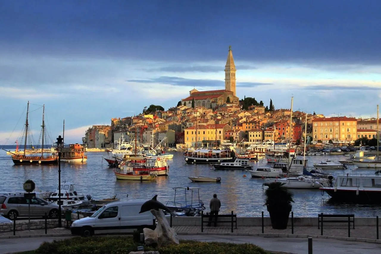 Apartments And Rooms By The Sea Rovinj - 19183 Croatia