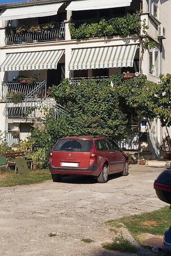 Apartments And Rooms By The Sea Rovinj - 19183 בית הארחה
